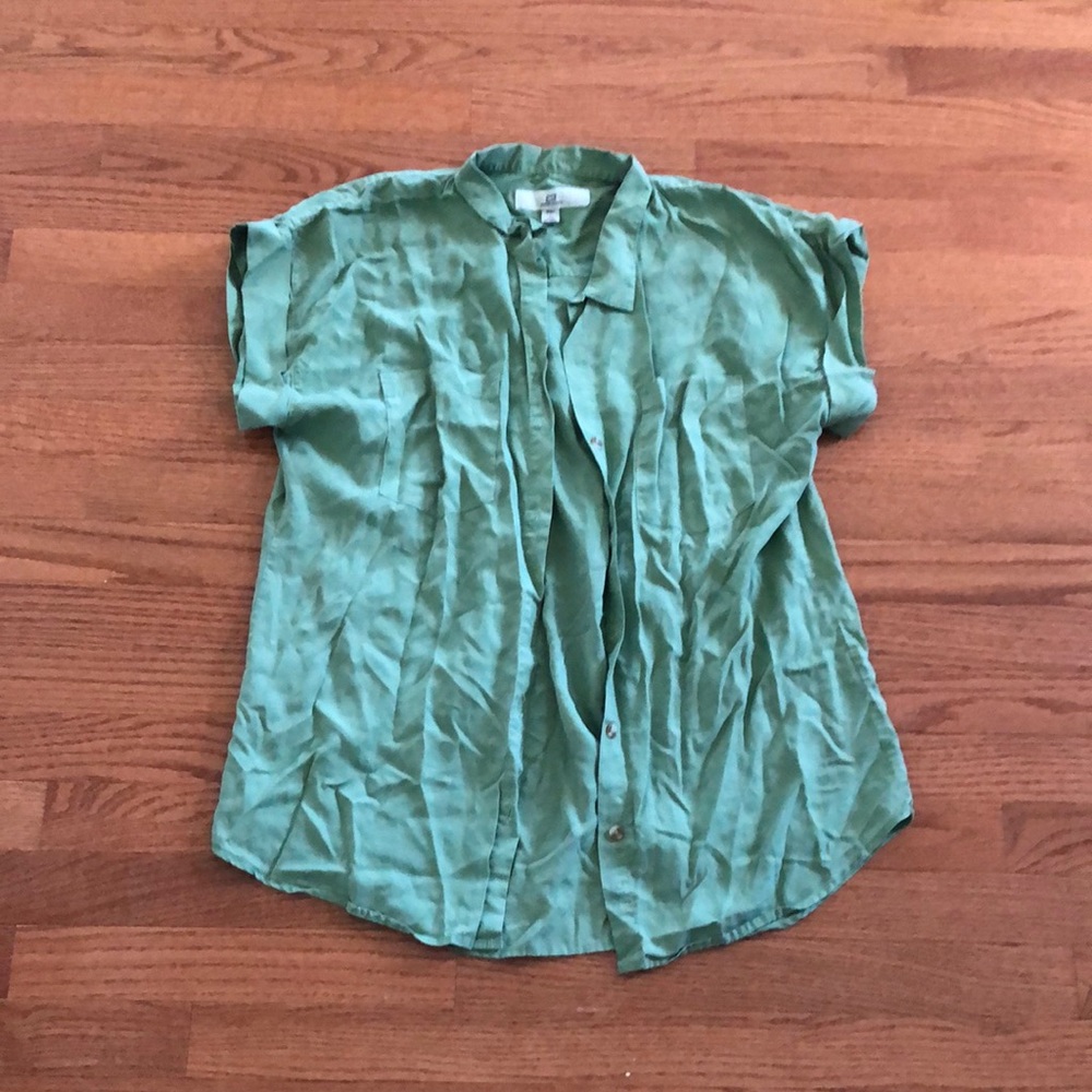 Green short sleeve button up